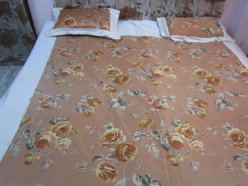 Sagar Guest House - Varanasi — Photos 1
